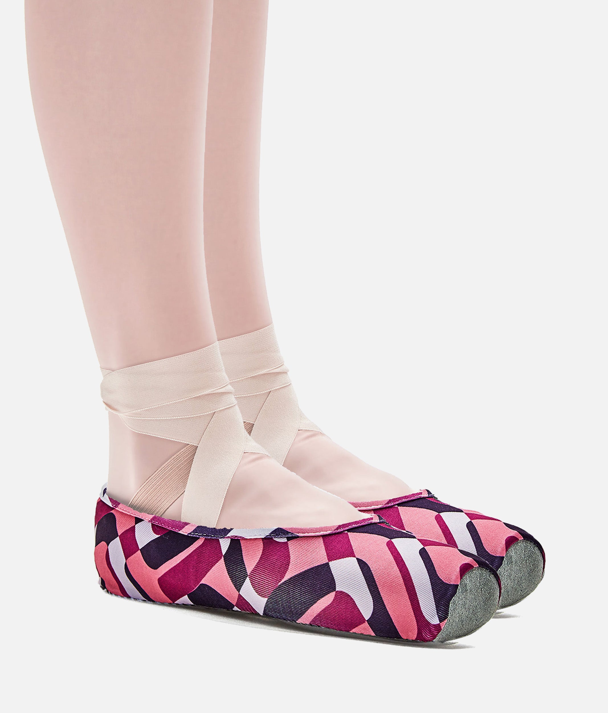 AC09 - Protective Pointe Shoe Covers with Pre-Sewn Elastic