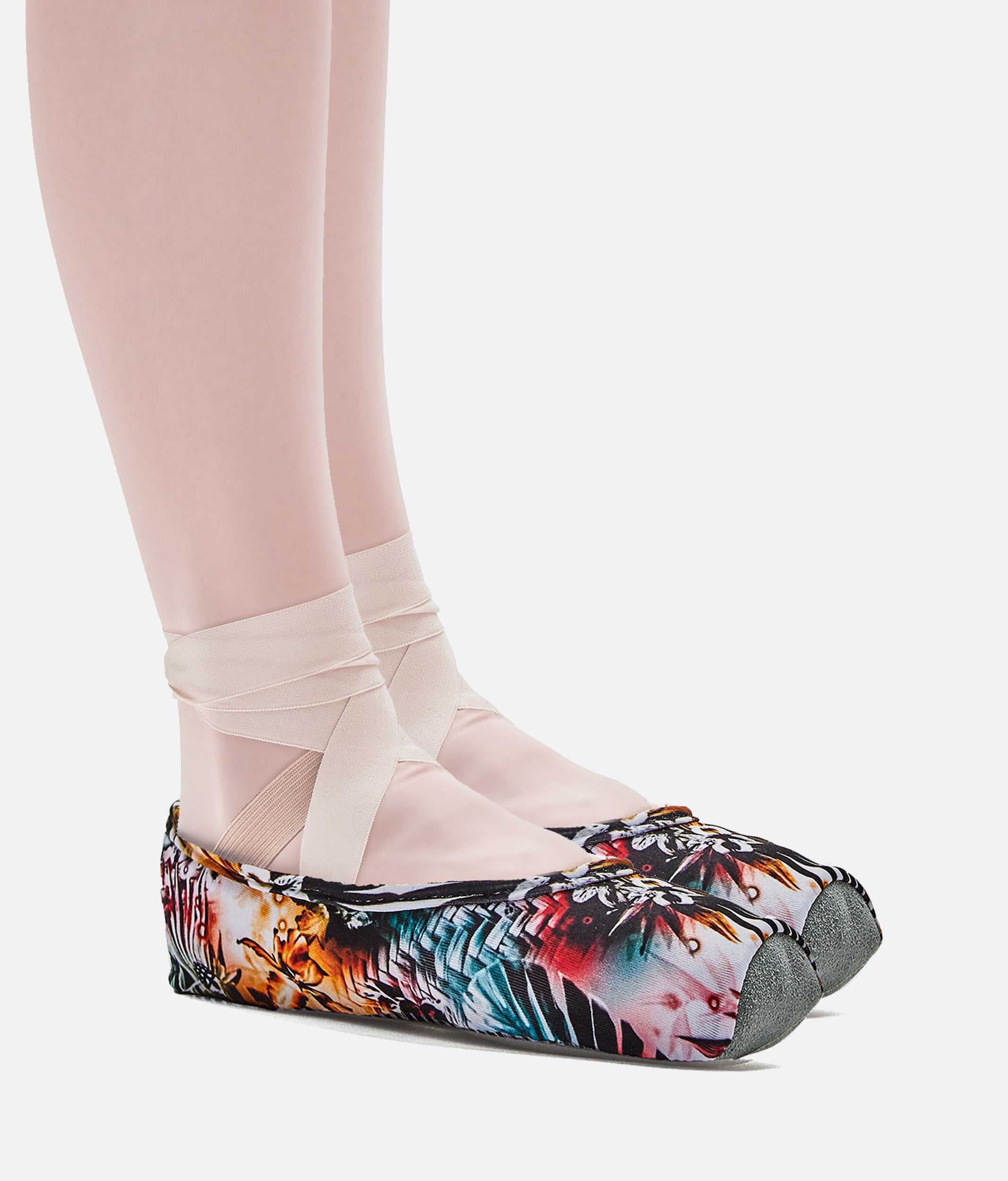 AC09 - Protective Pointe Shoe Covers with Pre-Sewn Elastic