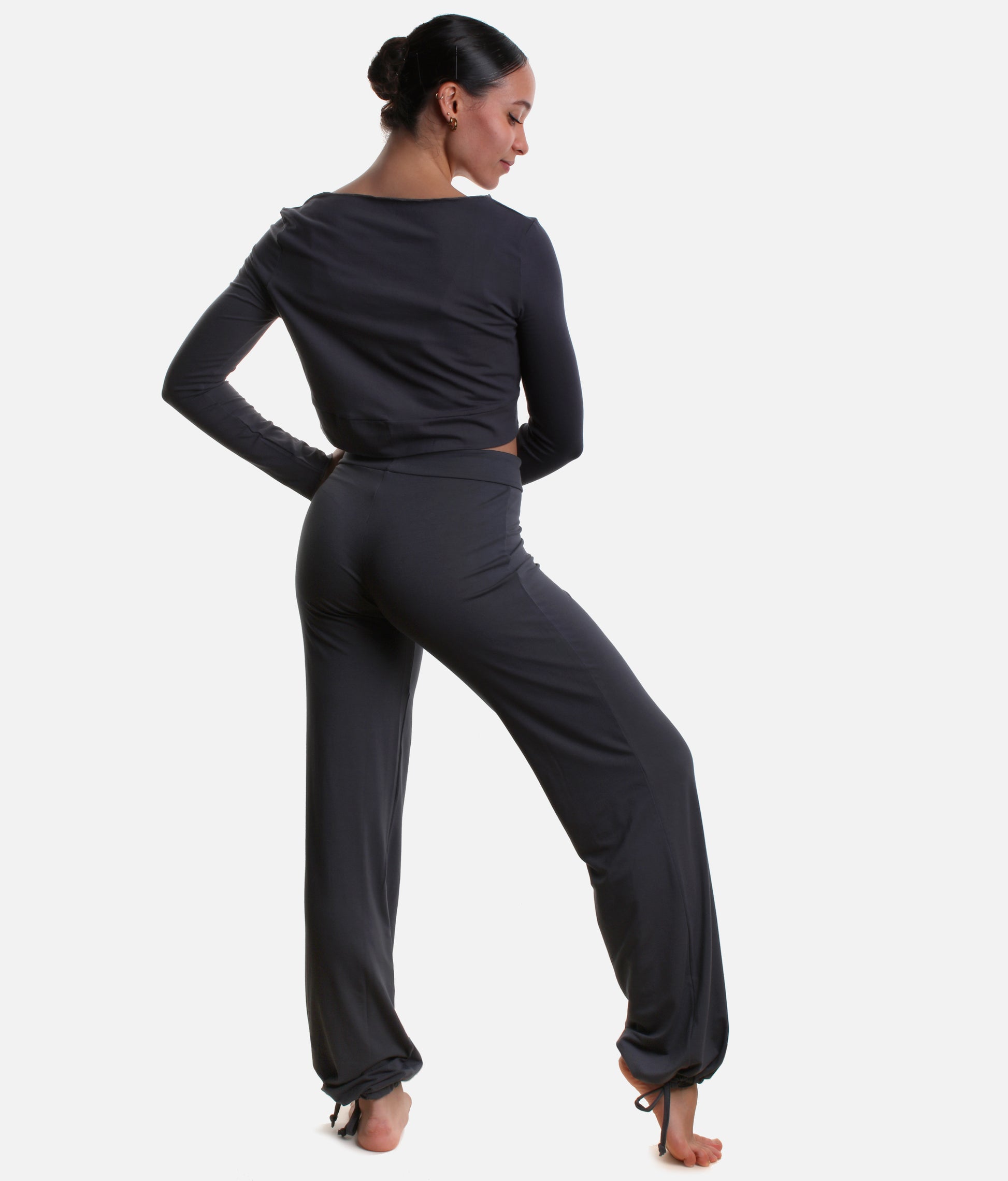 Adjustable Bamboo Warm-Up Pants for Dancers - AYANA