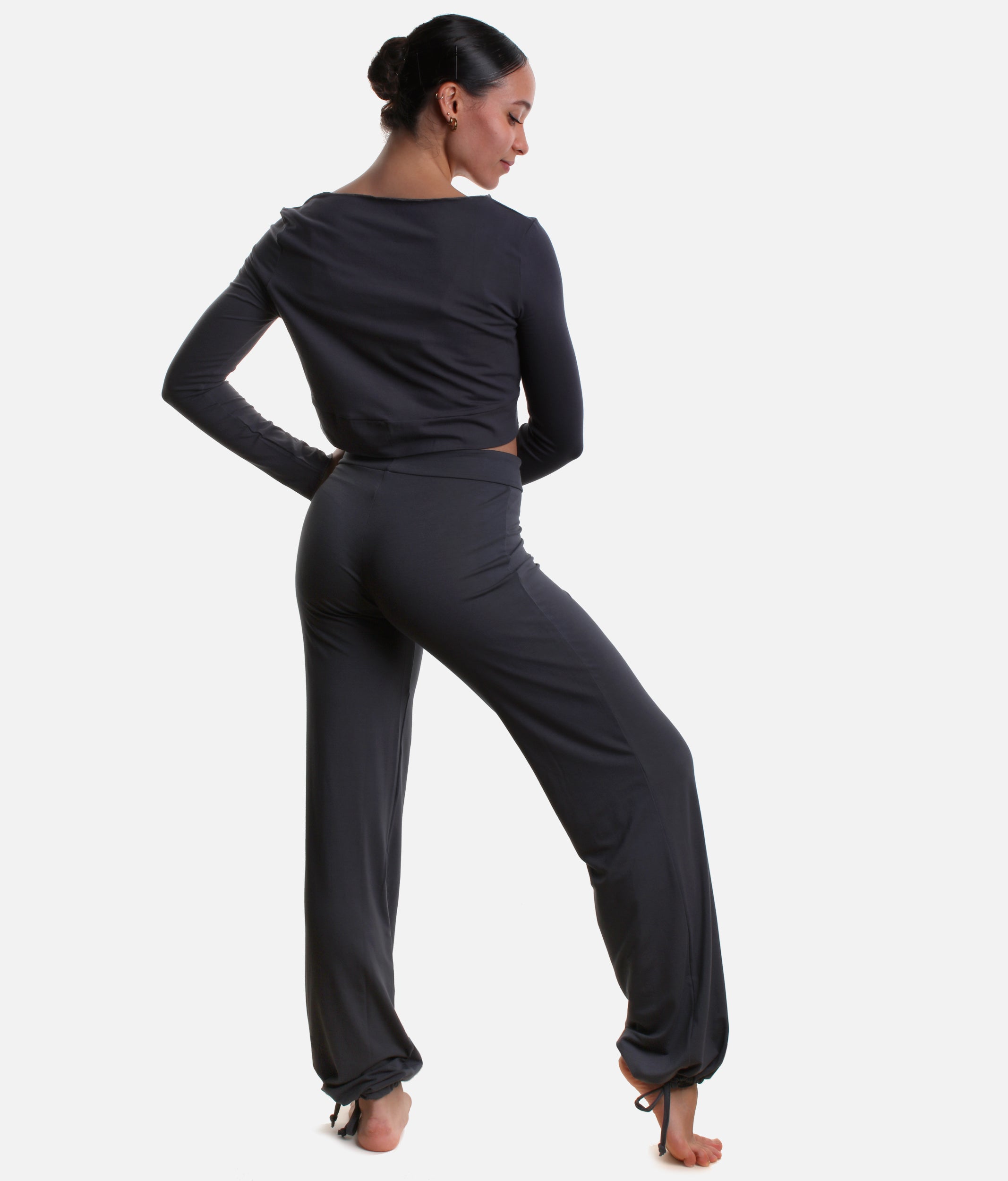 Adjustable Bamboo Warm-Up Pants for Dancers - AYANA