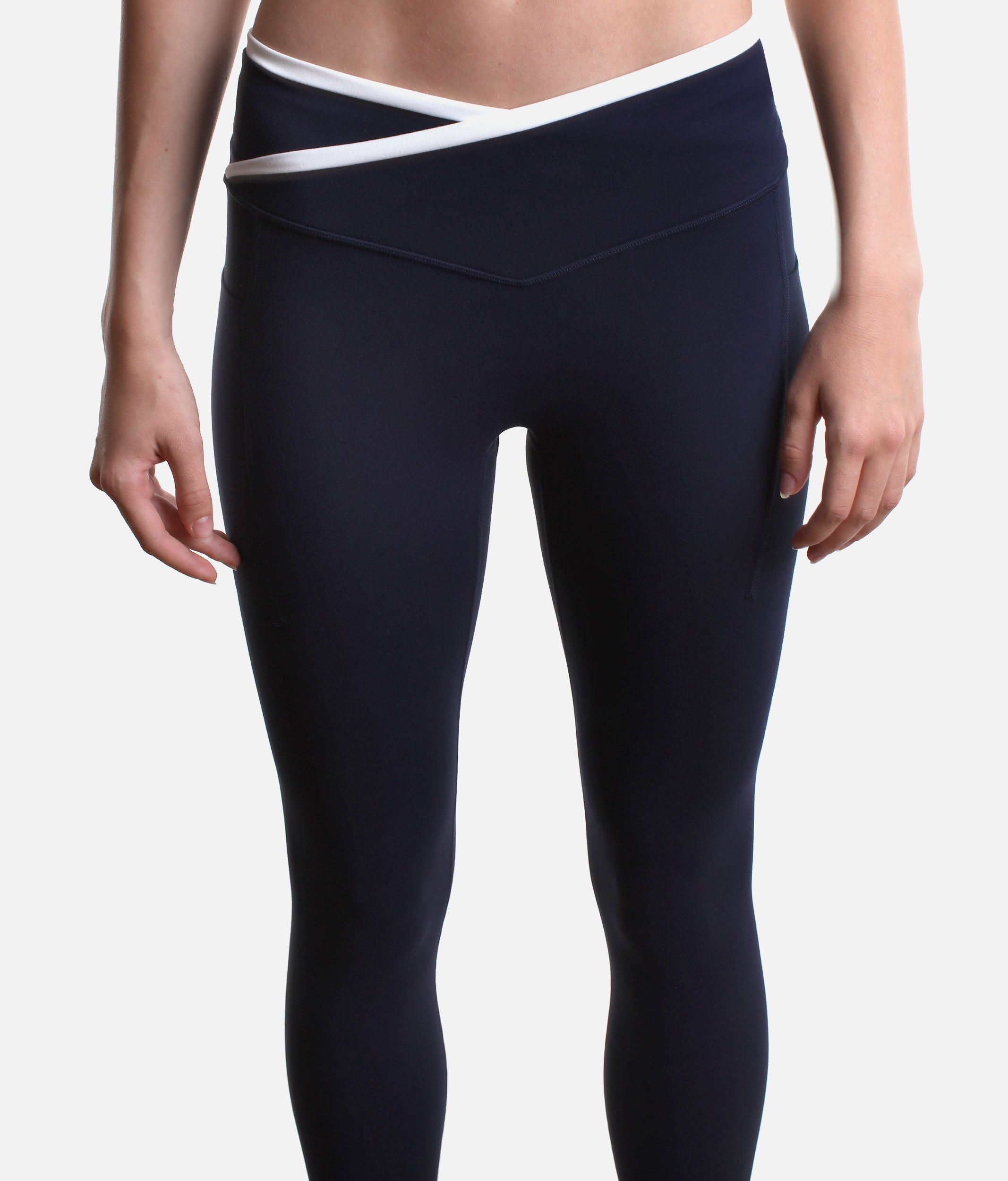 Crisscross Hourglass® Contrast Leggings - Two Deep Pockets