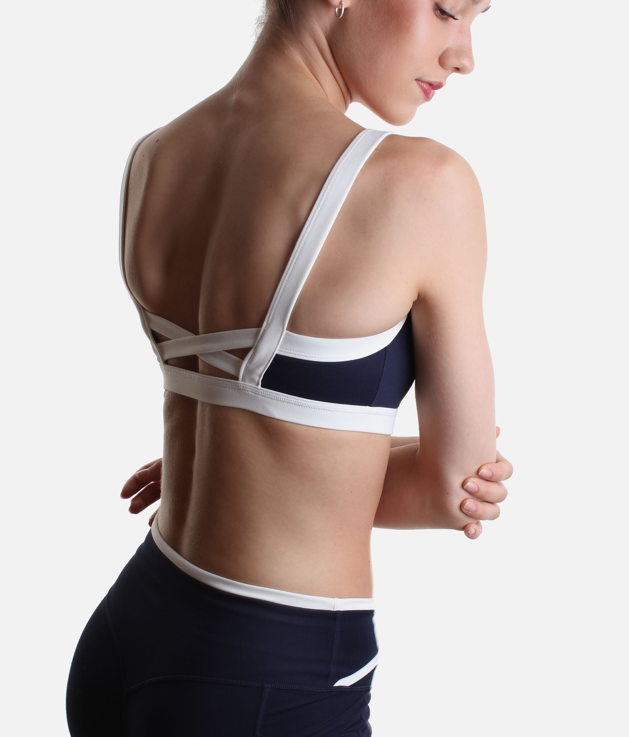 It Girl Bra - Contrast Square-Neck Sports Bra