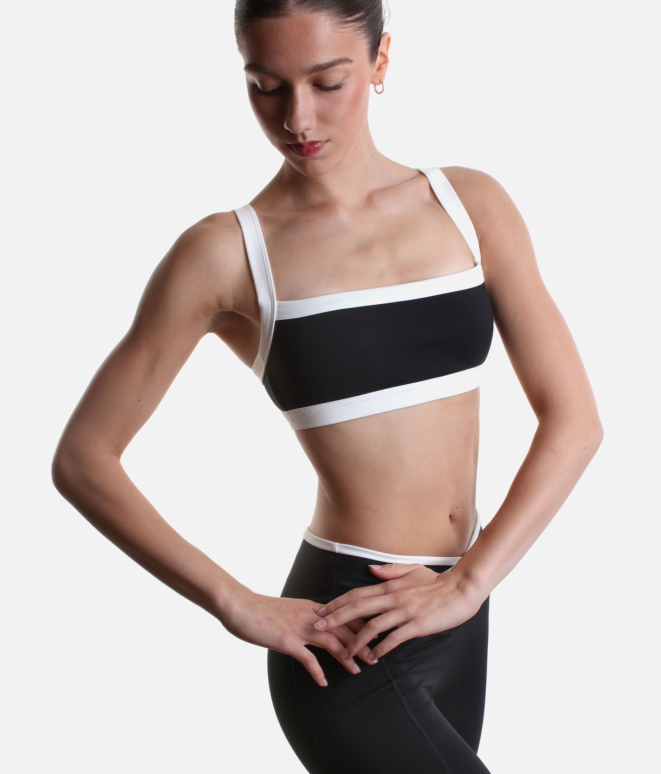 It Girl Bra - Contrast Square-Neck Sports Bra