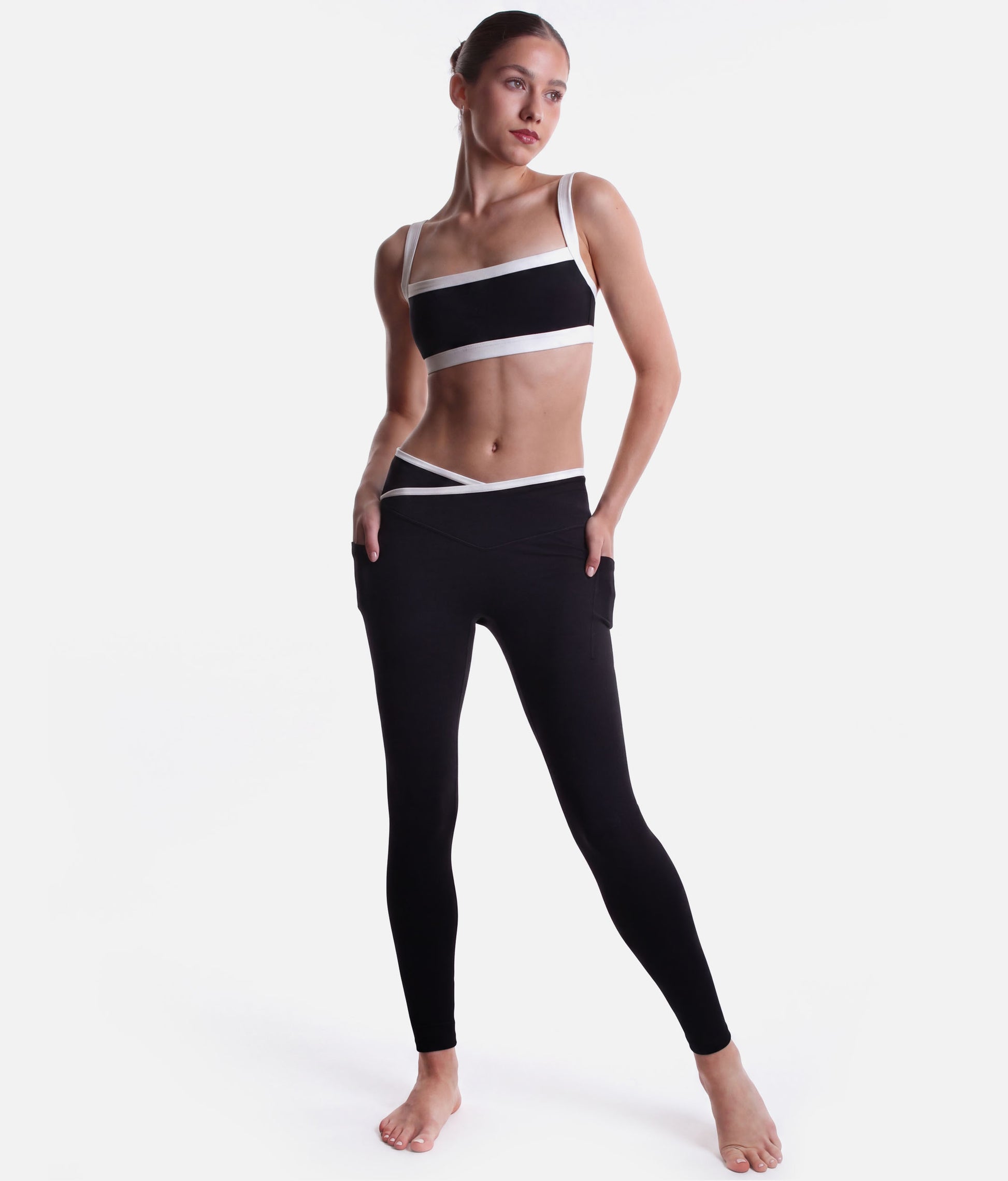 Crisscross Hourglass® Contrast Leggings - Two Deep Pockets