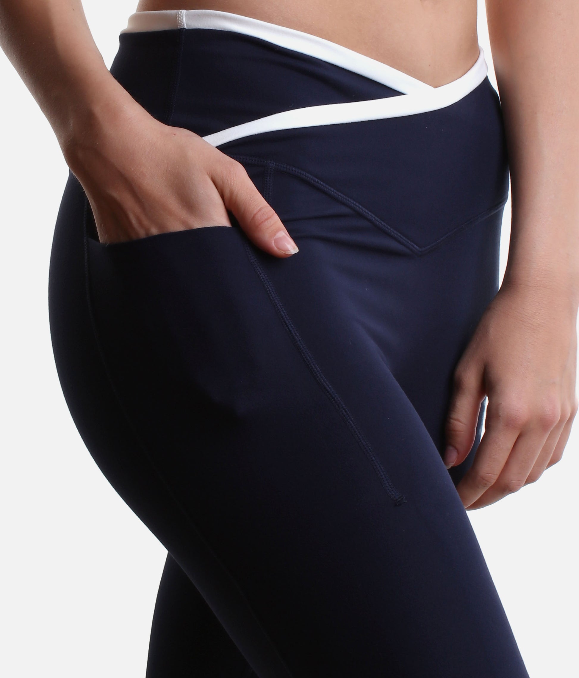 Crisscross Hourglass® Contrast Leggings - Two Deep Pockets