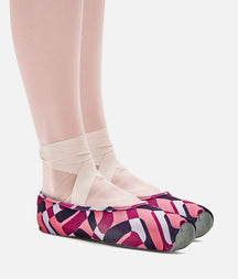 Pointe Shoe Cover - AC 09